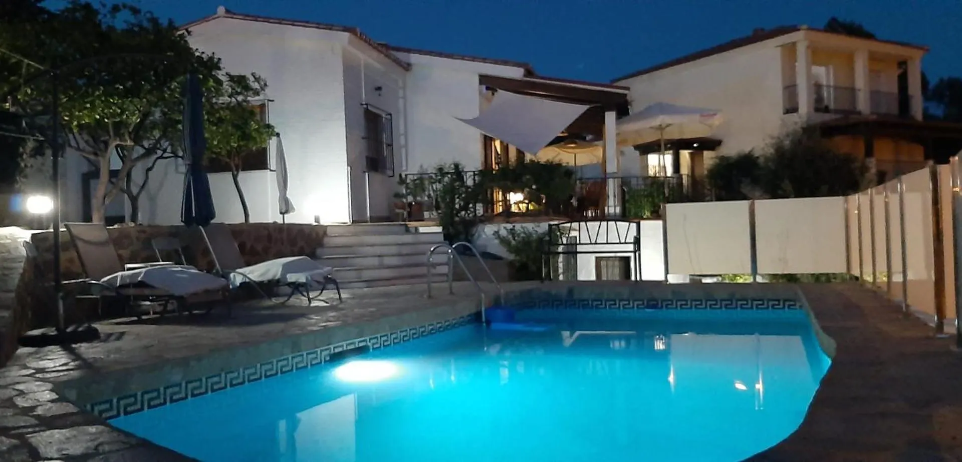 Peinado Grande Village Málaga